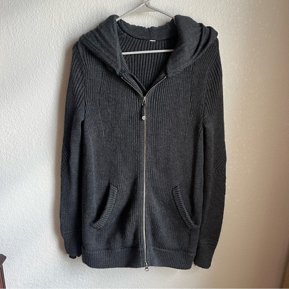 Lululemon SweatEr Once A Day
Jacket
Heathered Black - Picture 4 of 11